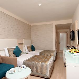 Standard Double or Twin Room Land View